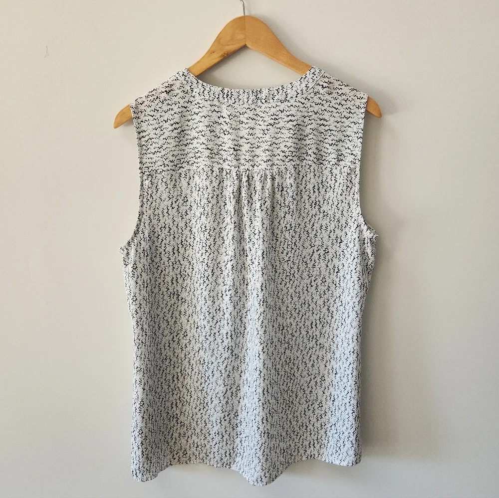 🔥 SOLD 🔥Chaus New York Sleeveless Speckled V Neck Tank Top Size Large - Picture 8 of 9